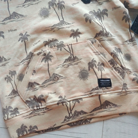 VOLCOM Baby NEW French Terry Hoodie & Shorts - Picture 4 of 10